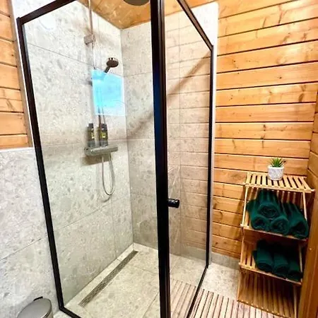 Cozy With Garden And Jacuzzi Near Amsterdam Ferienhaus Vijfhuizen