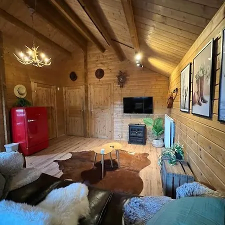 Rustic Western Ranch House With Private Garden And Jacuzzi Between Amsterdam Haarlem And Schiphol Airport