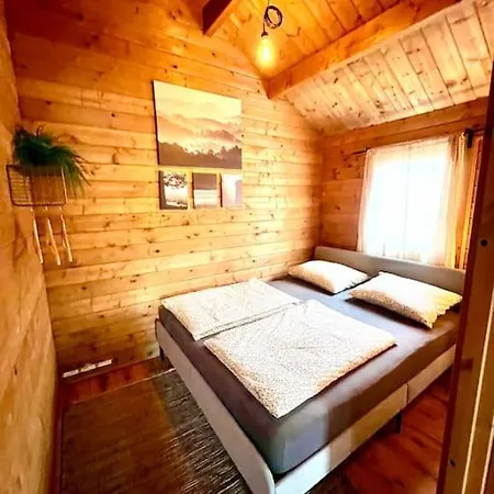 Ferienhaus Cozy With Garden And Jacuzzi Near Amsterdam Vijfhuizen