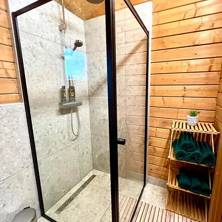 Rustic Western Ranch House With Private Garden And Jacuzzi Between Amsterdam Haarlem And Schiphol Airport 別荘 *