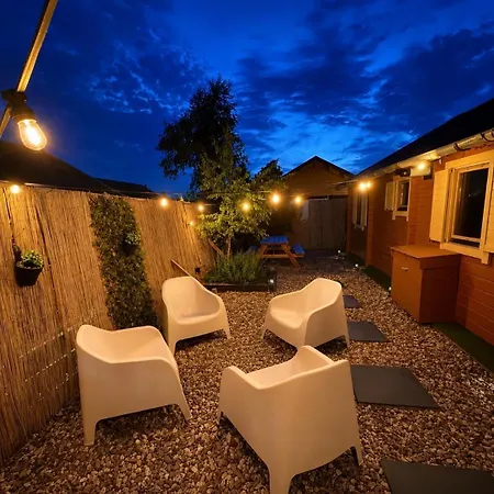 Ferienhaus Rustic Western Ranch House With Private Garden And Jacuzzi Between Amsterdam Haarlem And Schiphol Airport Vijfhuizen