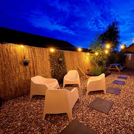 Ferienhaus Rustic Western Ranch House With Private Garden And Jacuzzi Between Amsterdam Haarlem And Schiphol Airport