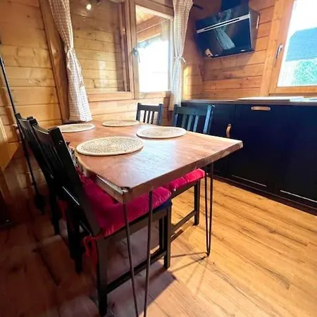 Rustic Western Ranch House With Private Garden And Jacuzzi Between Amsterdam Haarlem And Schiphol Airport Hébergement de vacances Vijfhuizen
